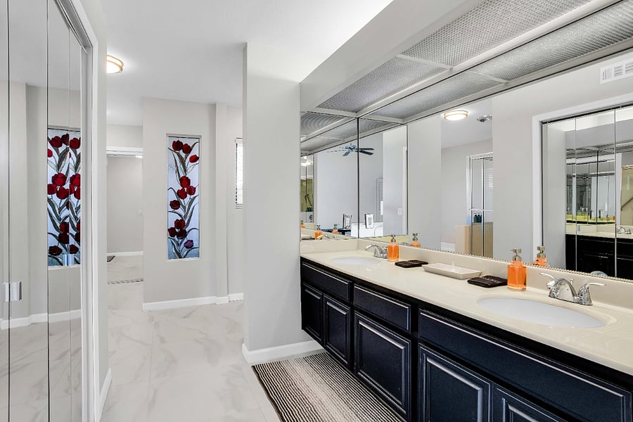 En-Suite Bathroom