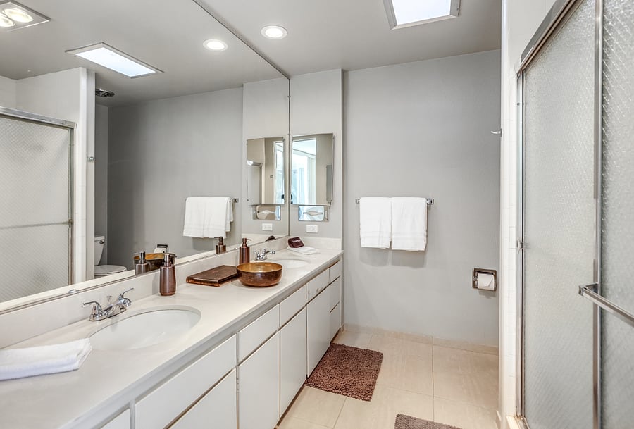 En-Suite Bathroom