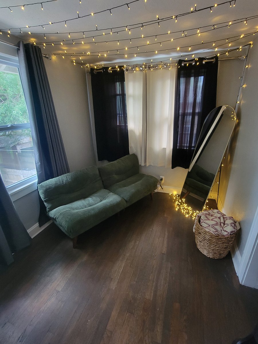 Guest bedroom upstairs
