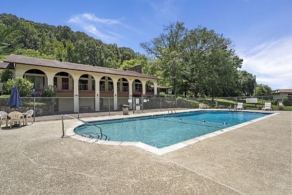 Furnished Finder property 925100_1 photo 13