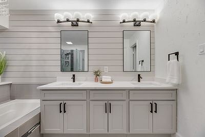 Full Bathroom 2
