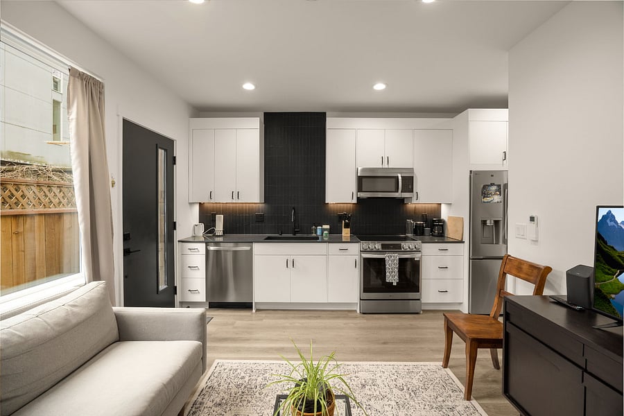 Living Room / Kitchen