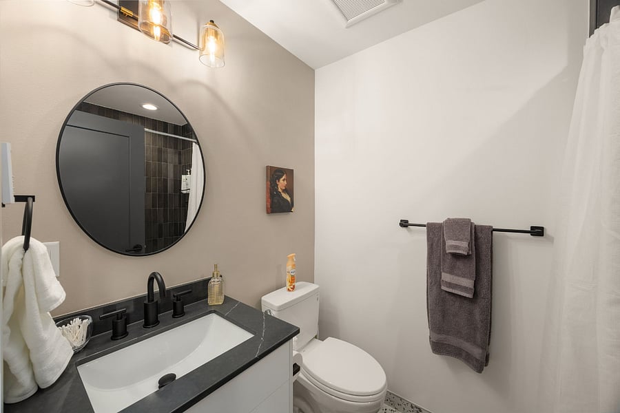 Bedroom E3 (Level 3) En-suite Bathroom
