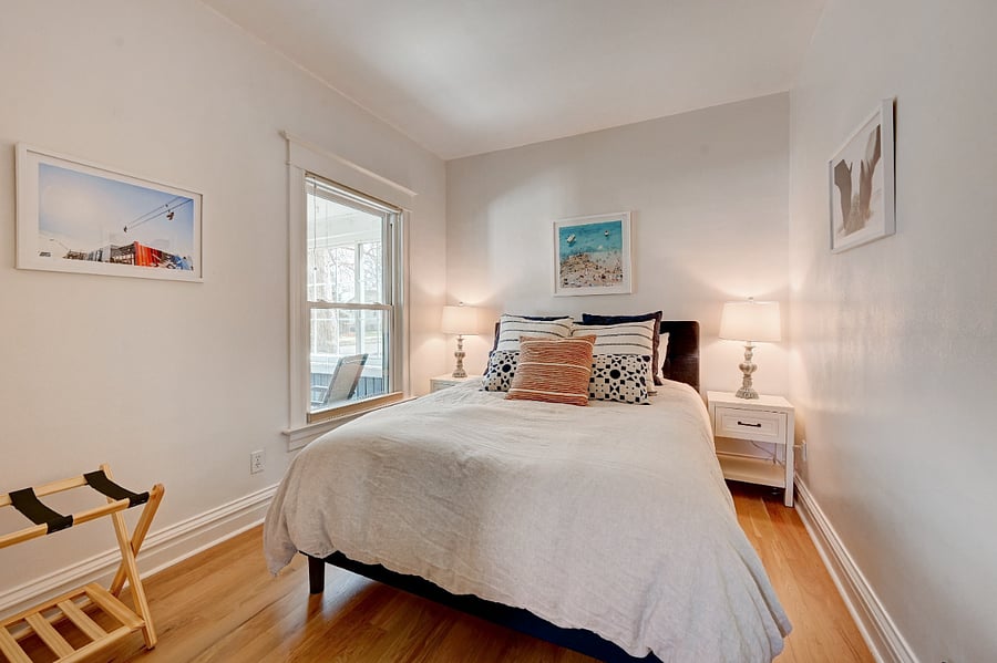 Guest Room on Main Floor - Queen