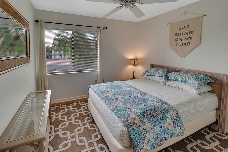 2nd bedroom