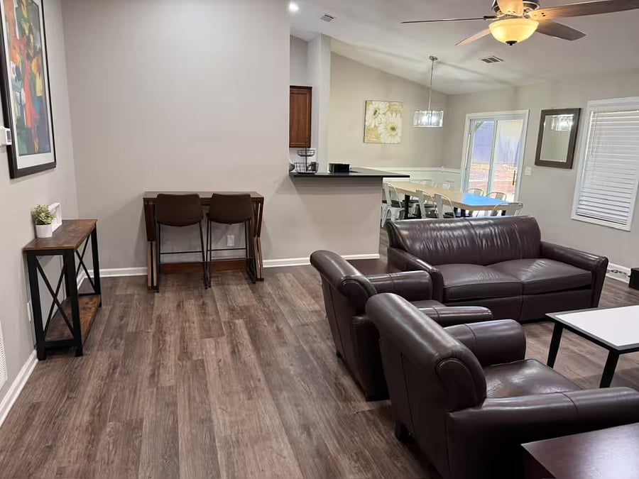 Furnished Finder property 925326_1 photo 3