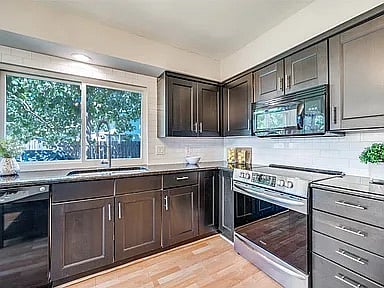 Furnished Finder property 925337_1 photo 9