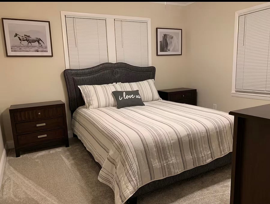 Queen-size (Bed 2)