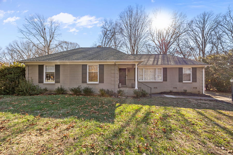 4 BR Ranch!