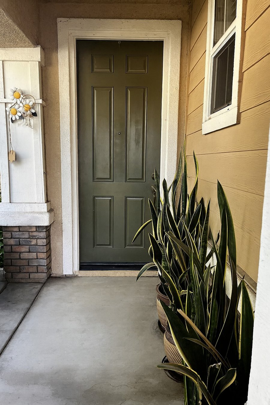 Residence front door entry