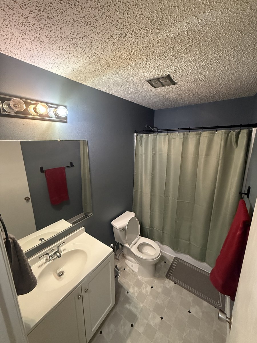 Upstairs Bathroom