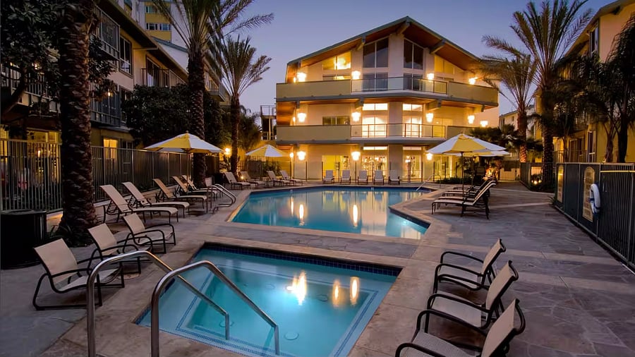 Pool & hot-tub
