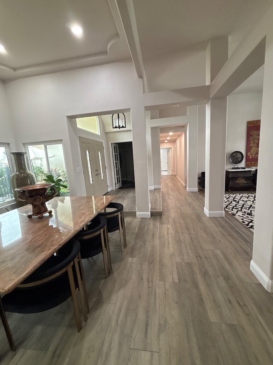 Front entrance to hallway leading to private bedroom