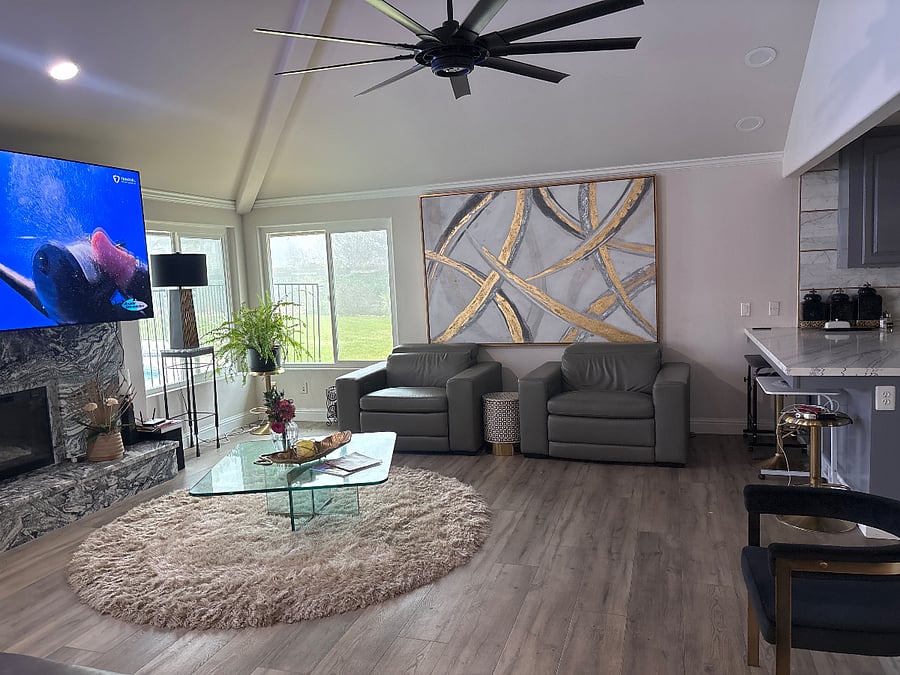 Family room for relaxing and entertaining
