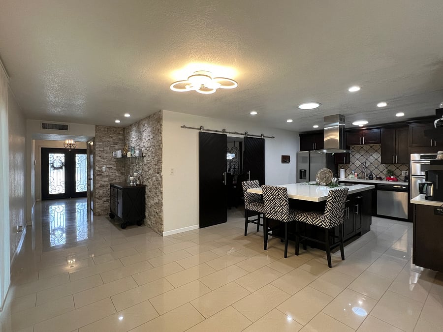 Furnished Finder property 925602_1 photo 6