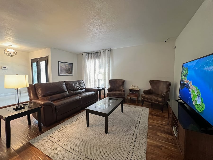 Furnished Finder property 925602_1 photo 10