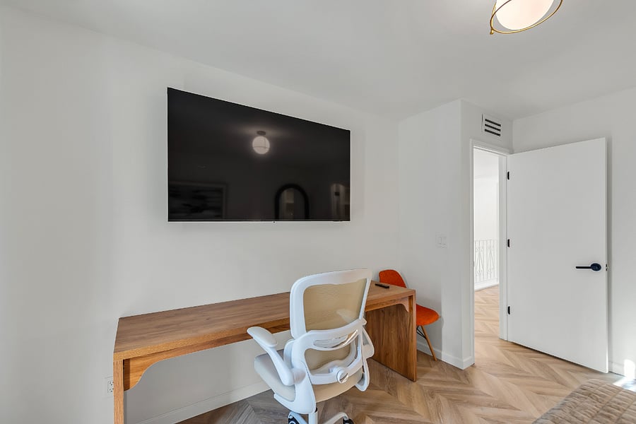 Queen Bedroom Work Space + Smart TV