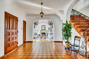 Furnished Finder property 925682_1 photo 16