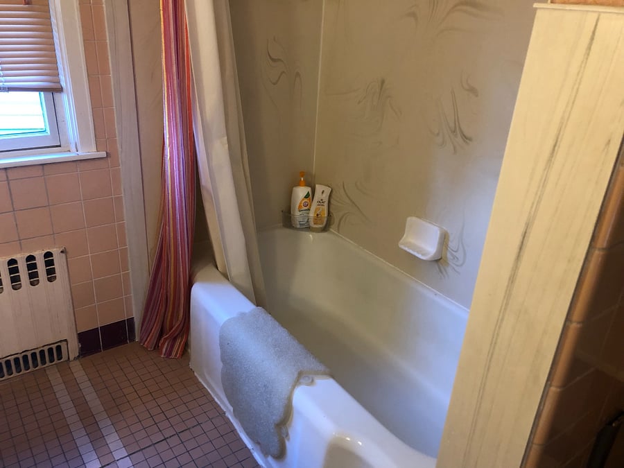 2nd floor hall bathroom--what's better than a long, hot bath??  :)