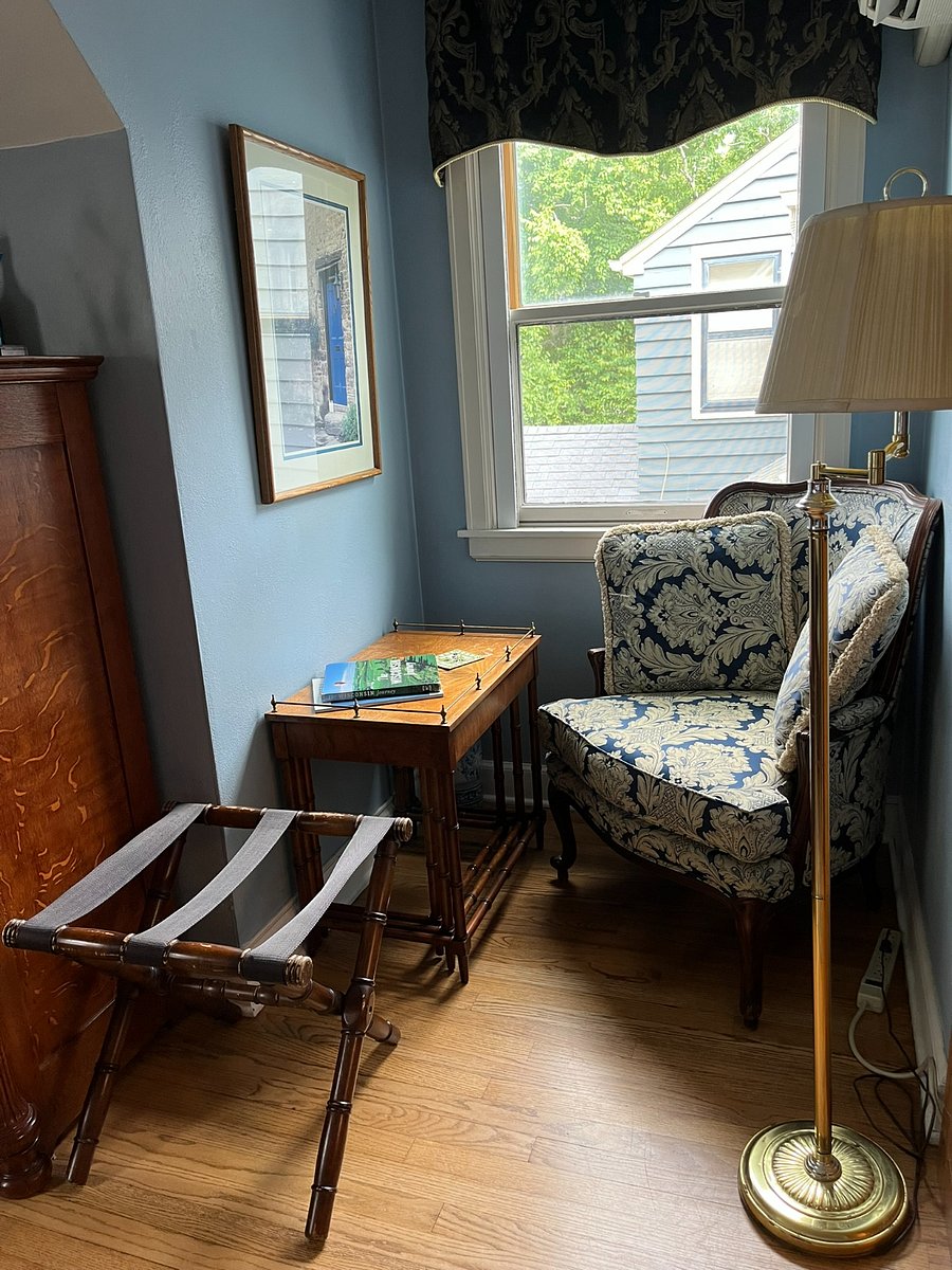 Master bedroom reading nook