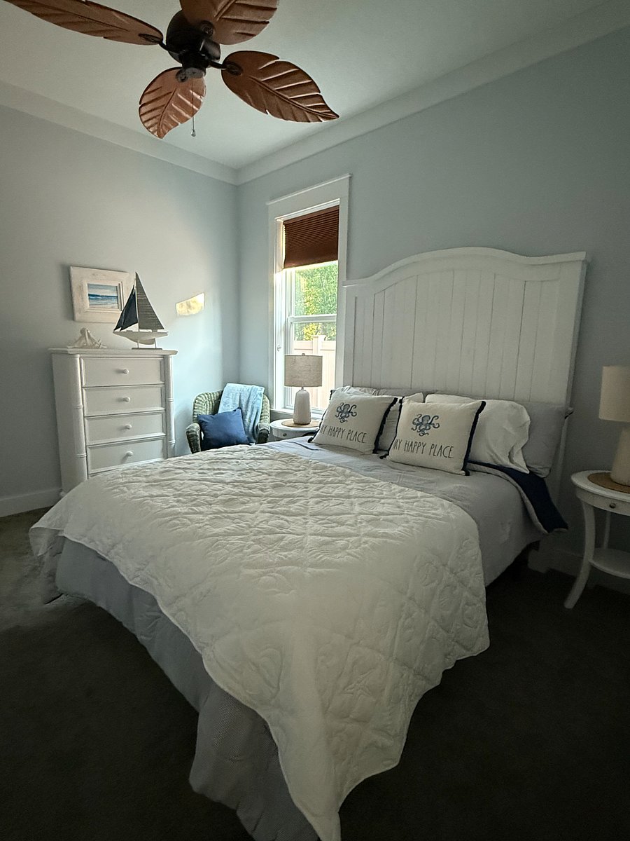 Primary Queen Bedroom