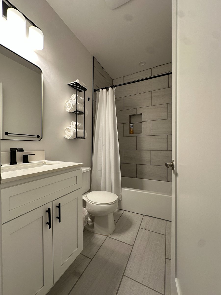 Bathroom 2
