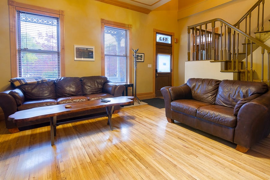 Living Room Pic-1