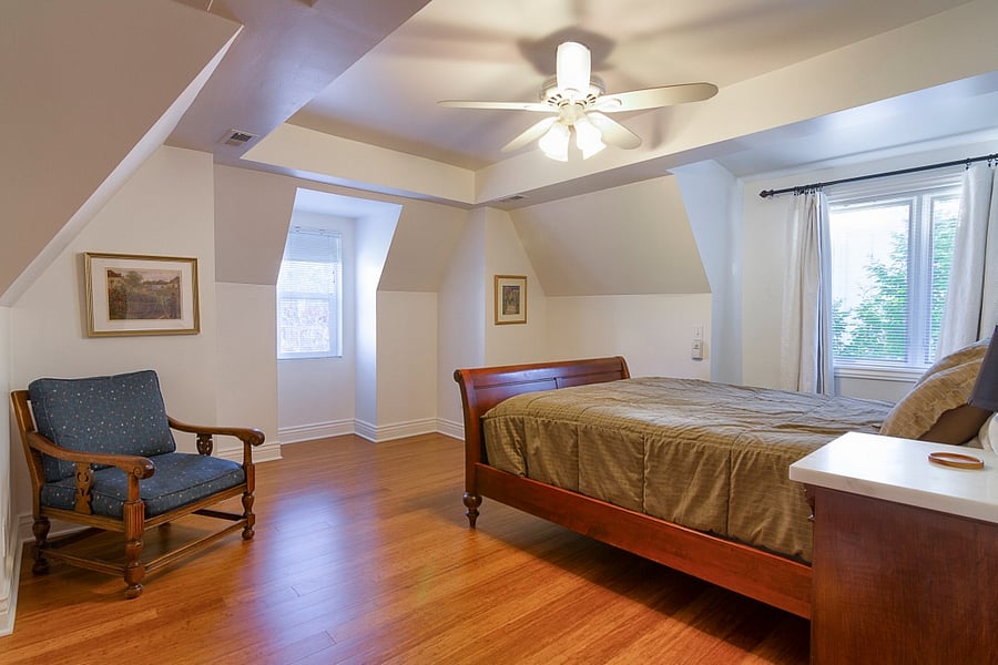 Upstairs Main BR Pic-1