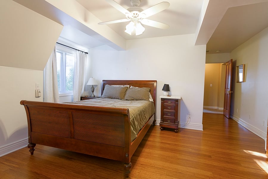 Upstairs Main BR Pic-2