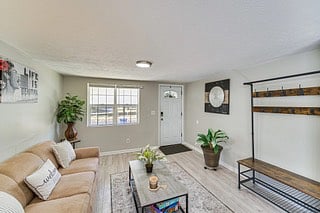 Furnished Finder property 925820_2 photo 3