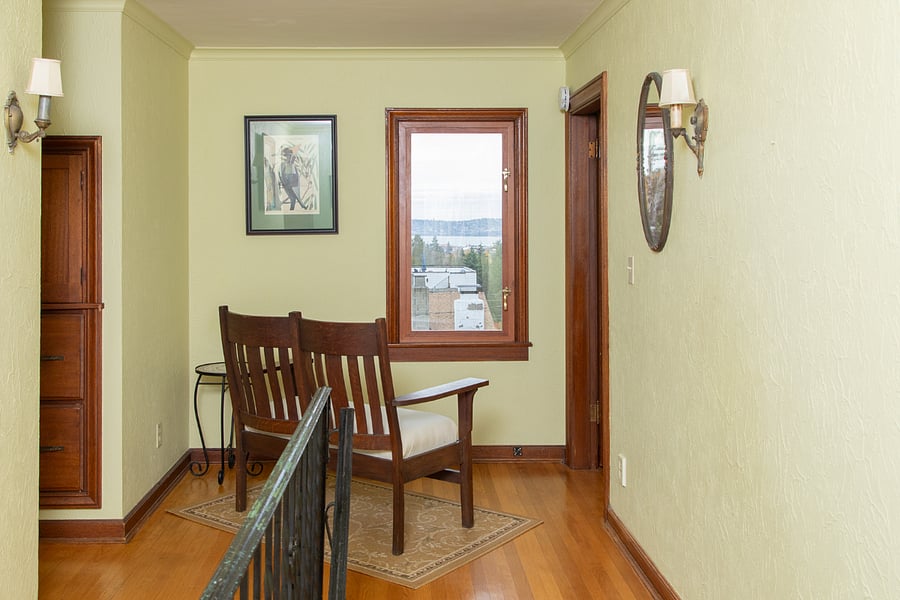 Sound and city view from stairs landing