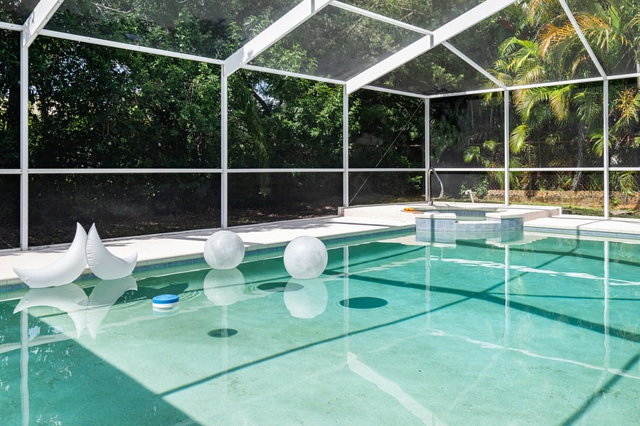 The pool is maintained weekly and has various lighted inflatables that add to the ambience.