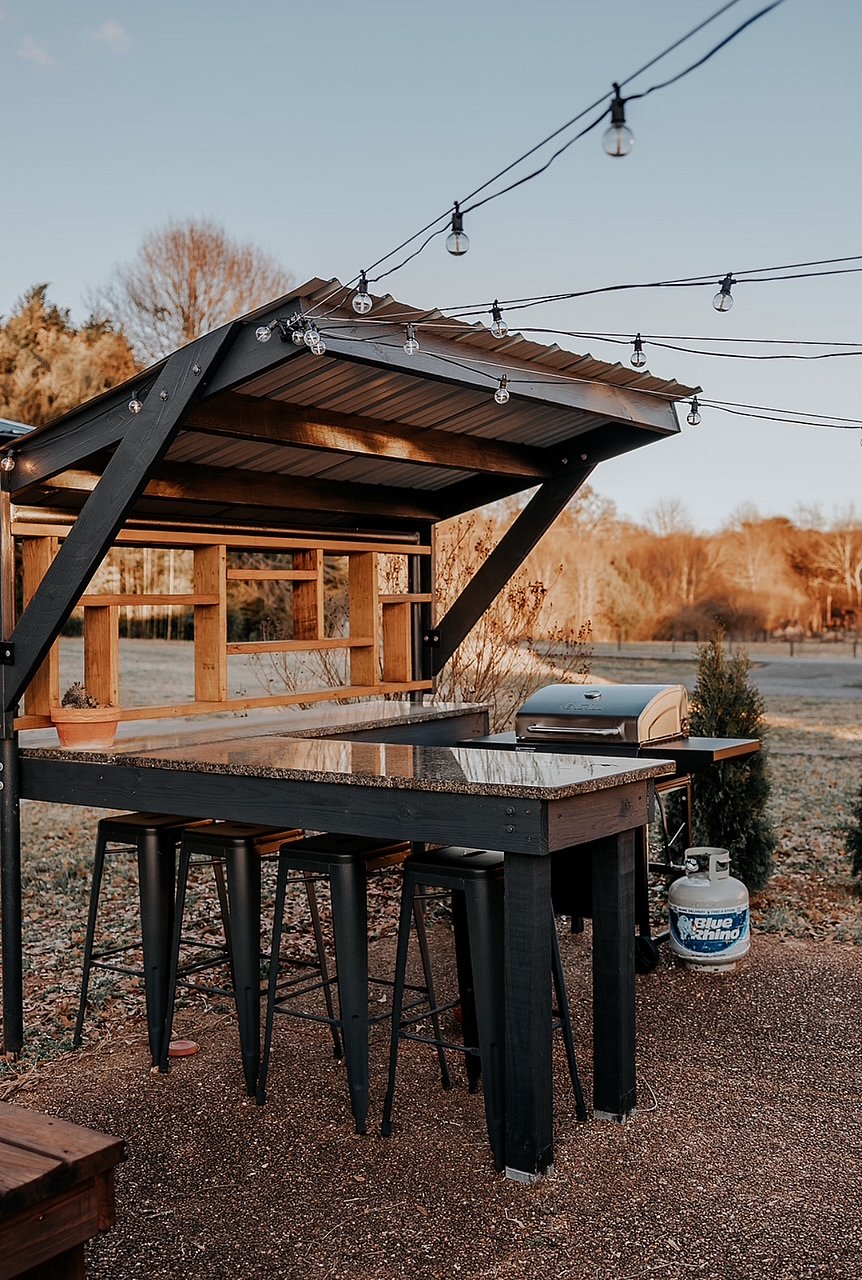 Outdoor dining with BBQ. 
