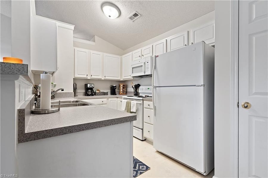 Furnished Finder property 926102_1 photo 8