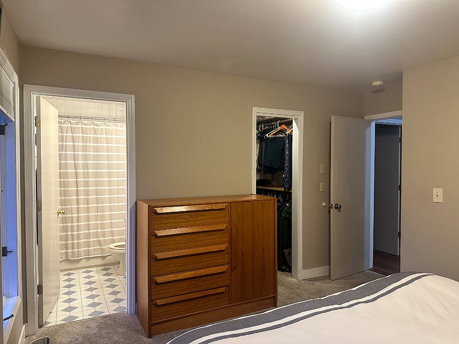 Master room, closet and bathroom