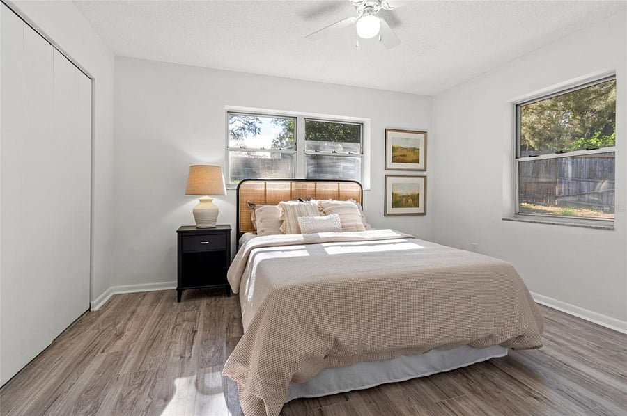 2nd Bedroom - Queen Bed