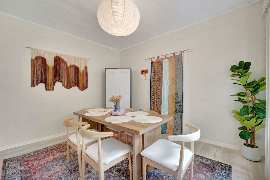 Shared dinning room