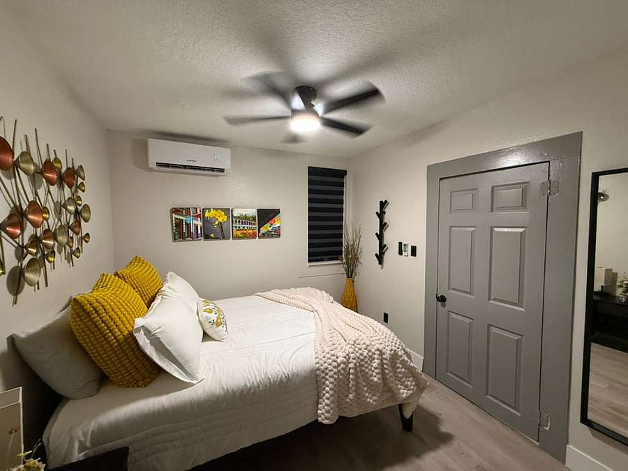 Bedroom Queen 