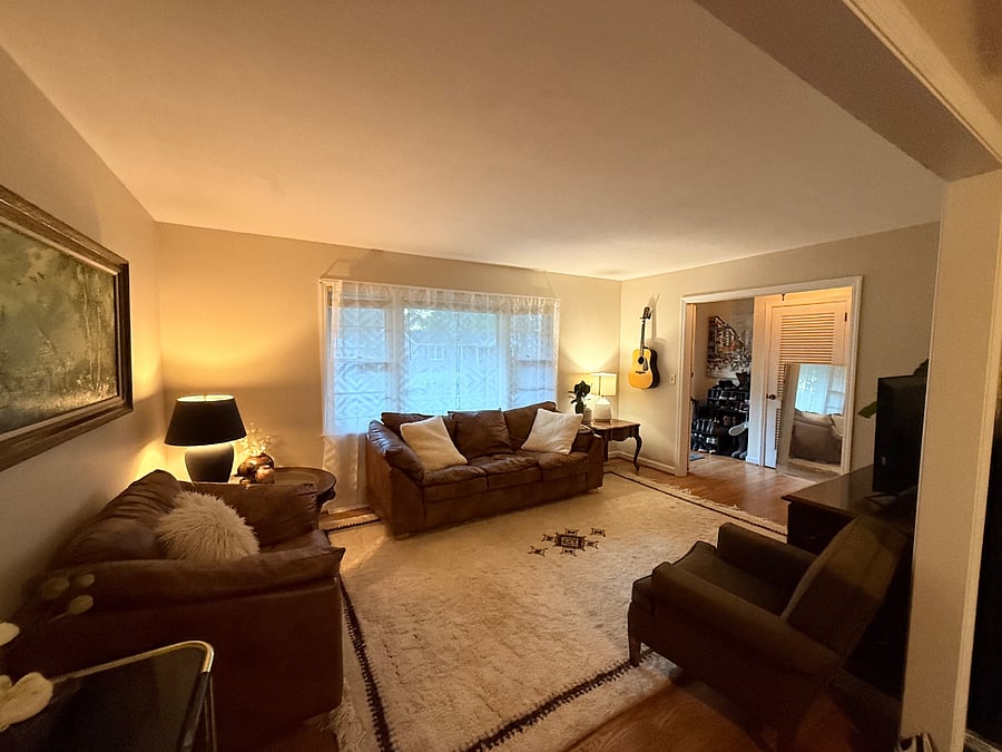 Living Room 1, tv