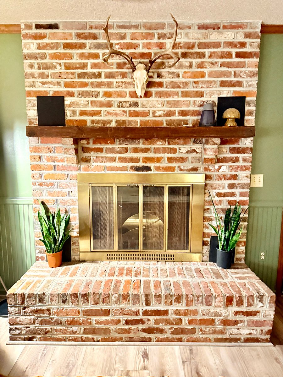 Fireplace for decoration only =)