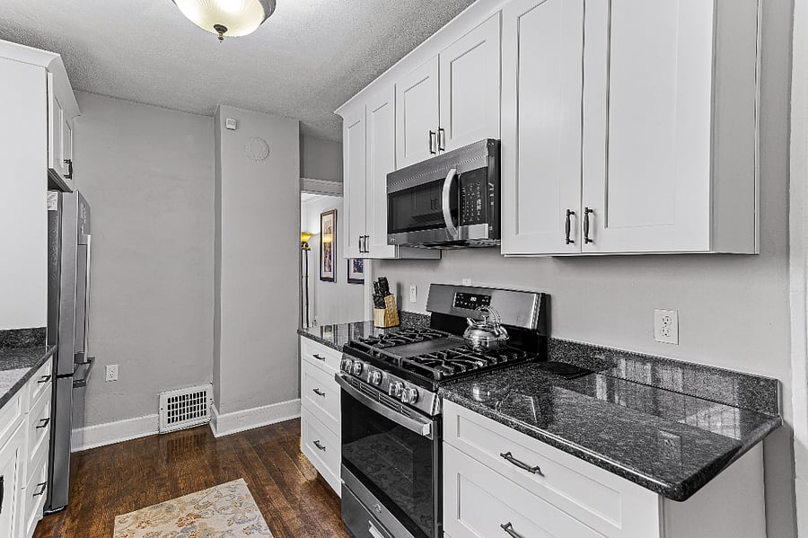 Apt. A Lower Flat kitchen.
Upgraded cabinets.
