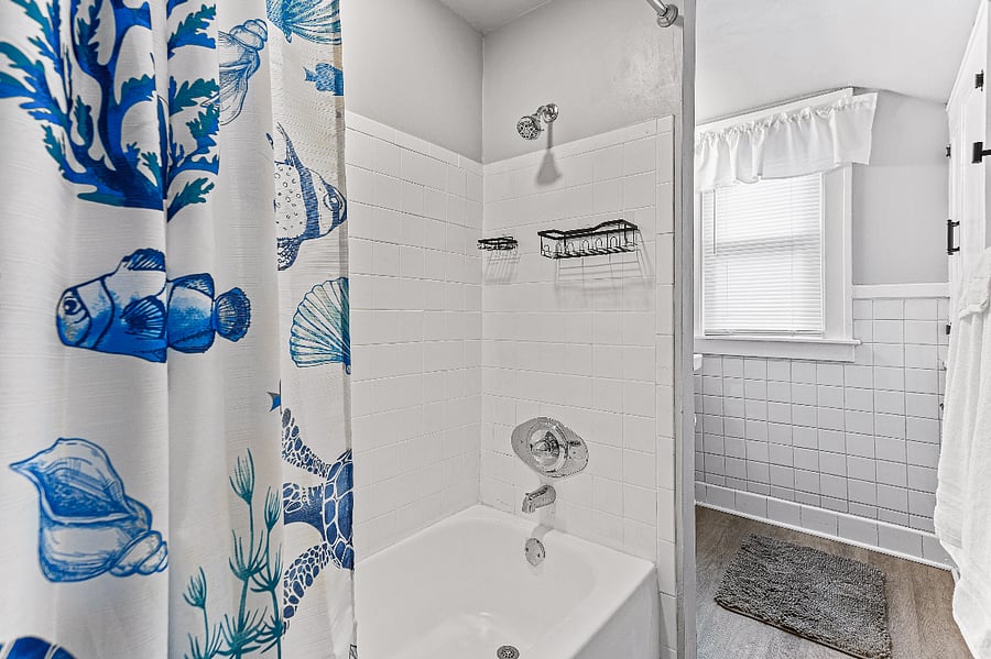 Apt. B Upper Flat Bathroom.
Has a large built in with plenty of storage located directly across from the pedestal sink.