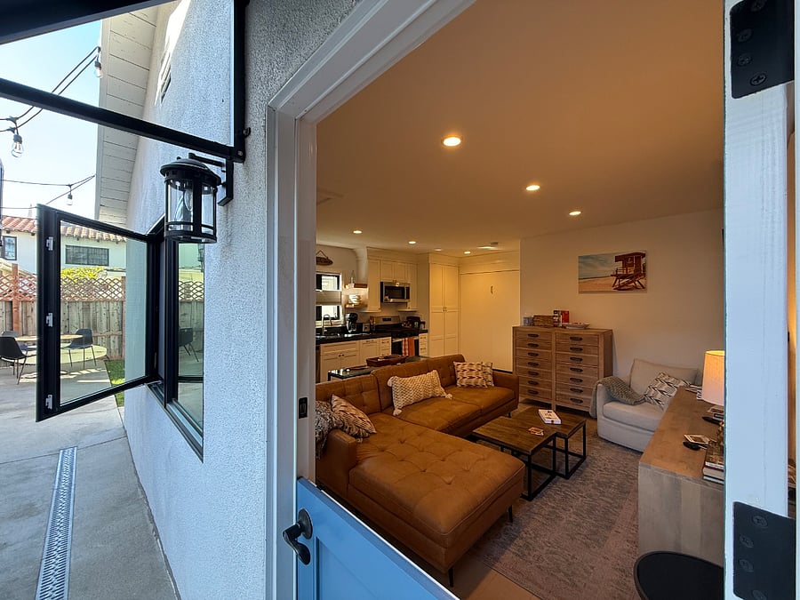 Dutch door for air flow