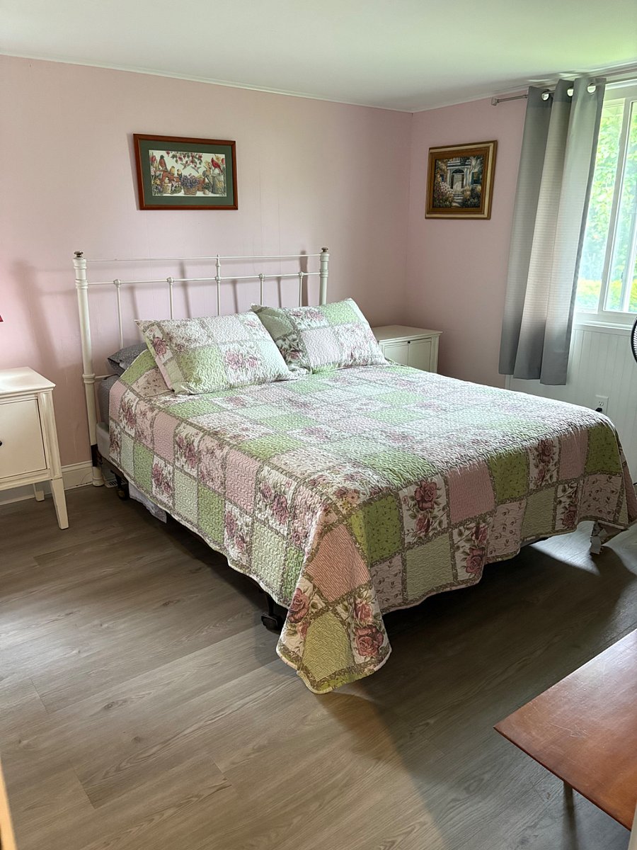queen bed