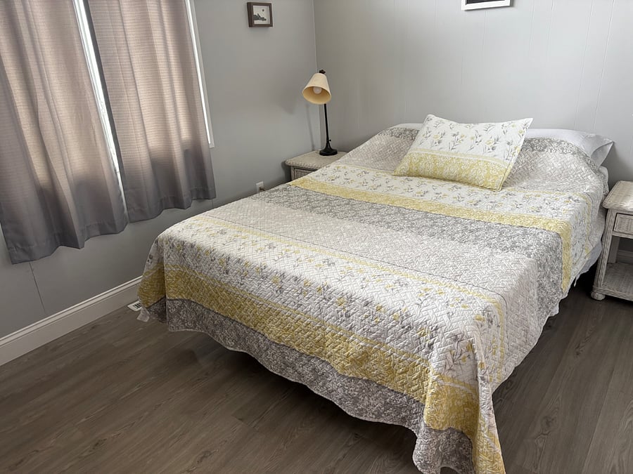 queen adjustable bed
