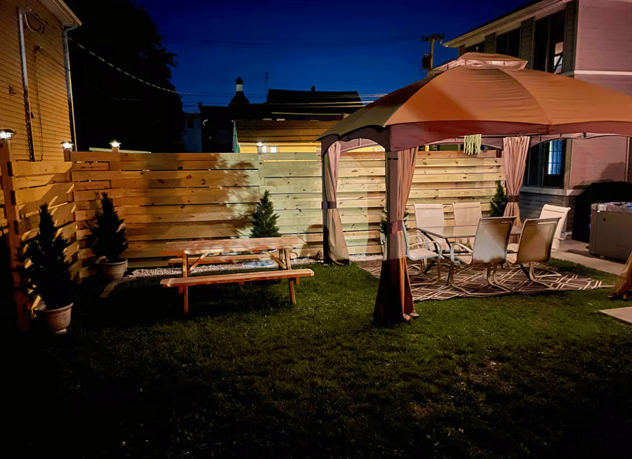 gazeebo/ dining