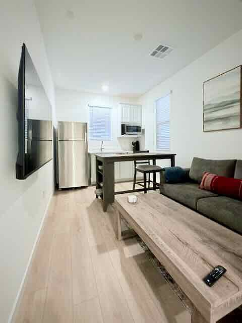 Furnished Finder property 926697_1 photo 4
