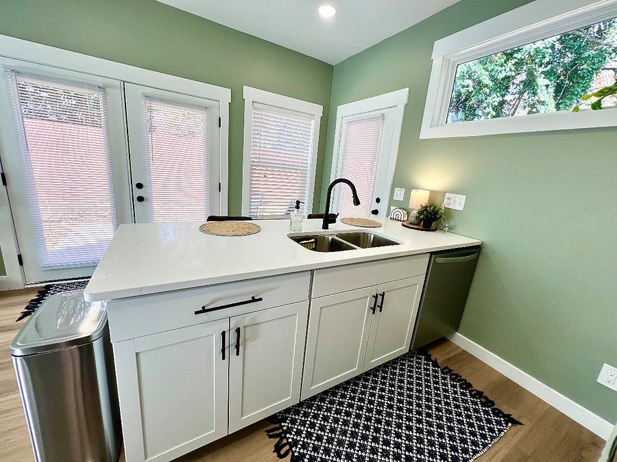 Full kitchen with dishwasher and kitchen garbage disposal. Lots of cabinet space.
