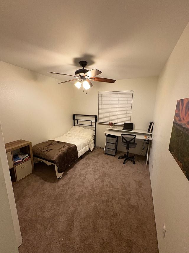 Guest bedroom 2 or workspace