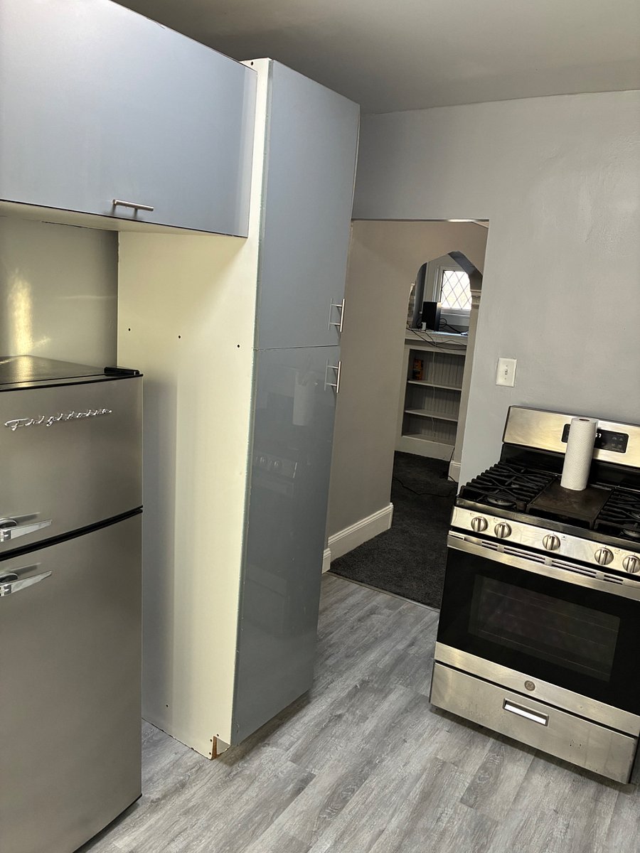 Kitchen, pantry 